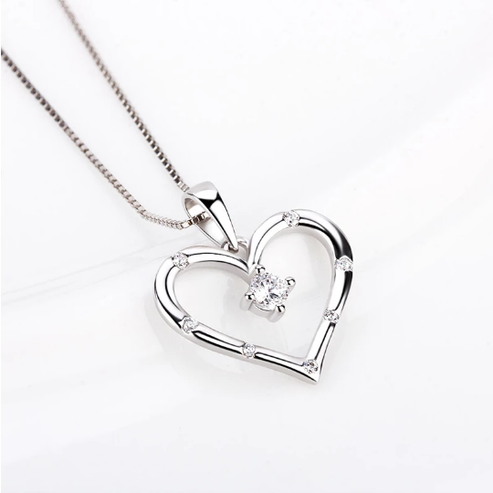 925 Sterling Silver Zircon Heart Pendant Necklace