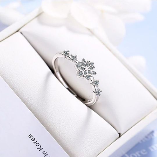 Silver Plated Crystal Zirconia Adjustable Star Ring (Size 6-7) - Image 2