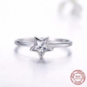 Exquisite 925 Sterling Silver Northern Star Zirconia Ring