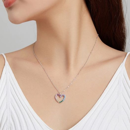 Exquisite 925 Sterling Silver Multi-Color Dazzling Zirconia Heart Necklace - Image 4