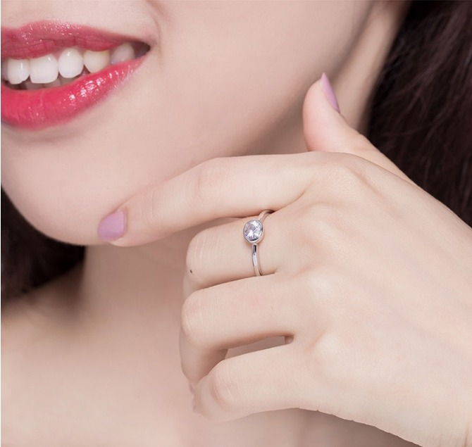 Genuine 925 Sterling Silver Round Cut Zirconia Ring - Image 4