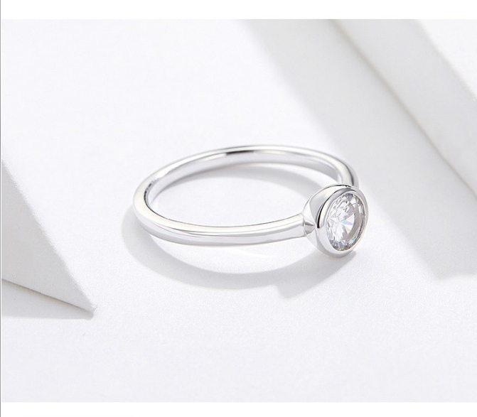 Genuine 925 Sterling Silver Round Cut Zirconia Ring - Image 5