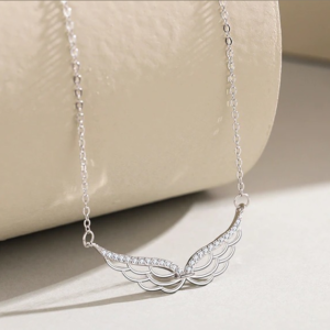 Exquisite 925 Sterling Silver Zirconia Angel Wings Pendant Necklace