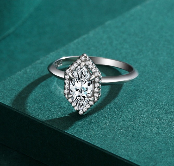 Luxury 925 Sterling Silver Dazzling Hexagon Flame Zirconia Ring - Image 3