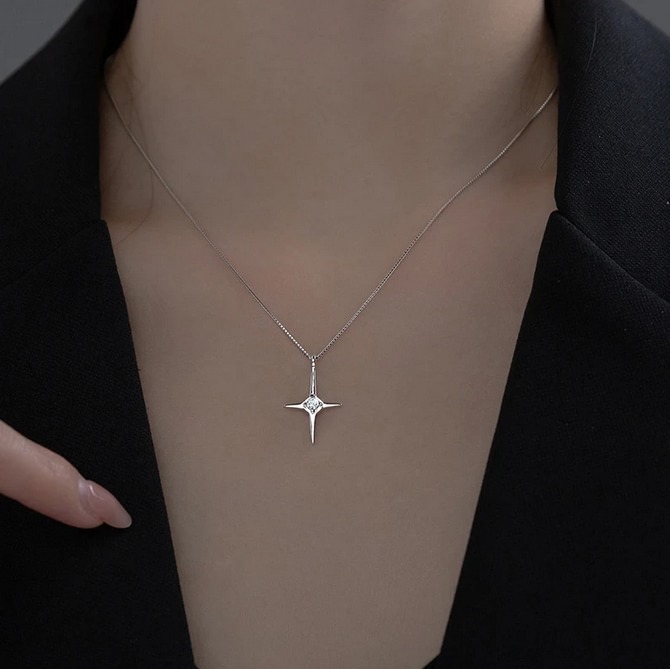 Elegant 18K 925 Sterling Silver Single Zirconia Star Pendant Necklace
