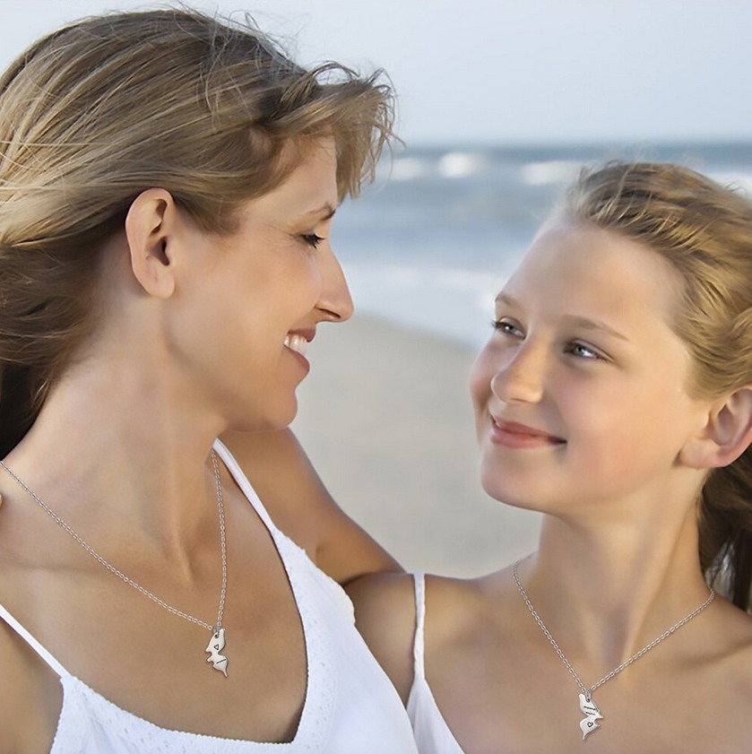 Exquisite 925 Sterling Silver Mother & Daughter Puzzle Engrave Butterfly Pendant - Image 3