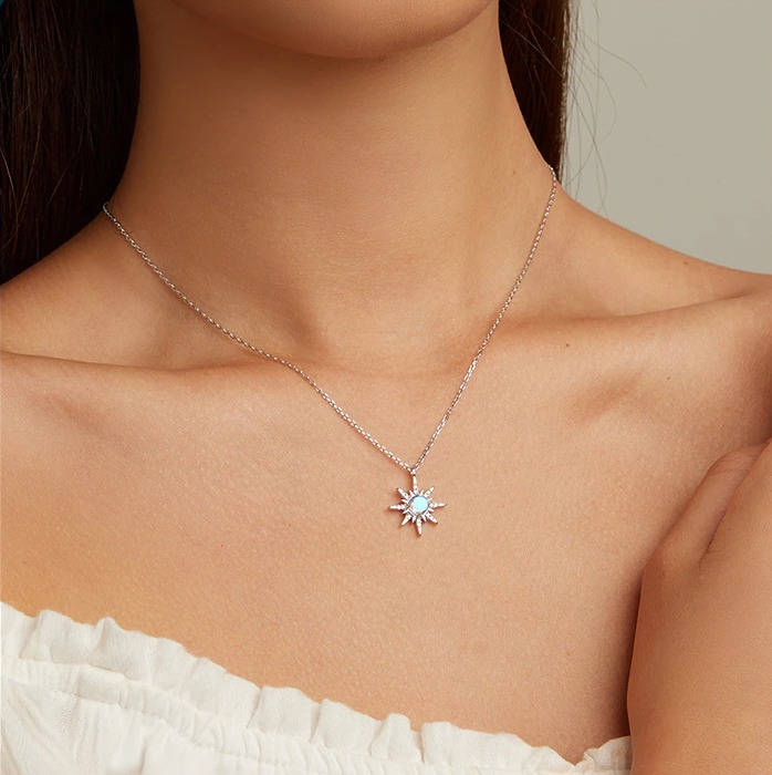 Platinum 925 Sterling Silver Starburst Moonstone Zircon Pendant Necklace - Image 2