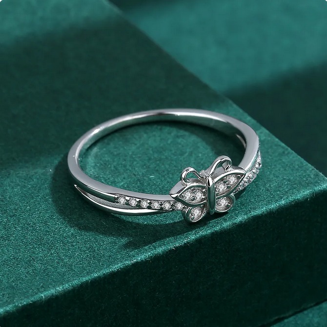 Classic 925 Sterling Silver Gentle Creative Zircon Butterfly Ring - Image 3