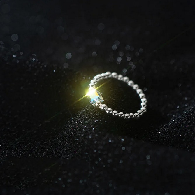 18K 925 Sterling Silver Square Crystal Bead Elastic Adjustable Ring (Size 6.5-10) - Image 3