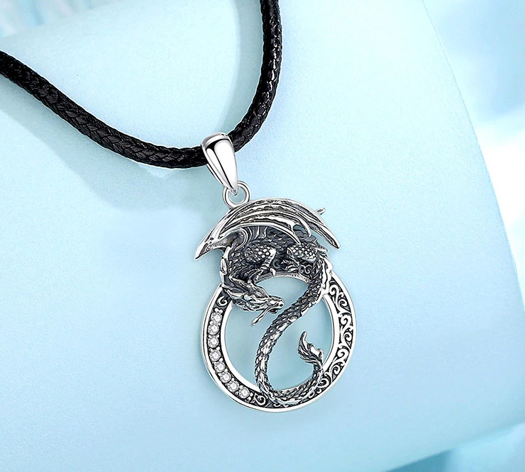 Vintage 925 Sterling Silver Yin Yang Round Amulet Dragon Pendant Necklace