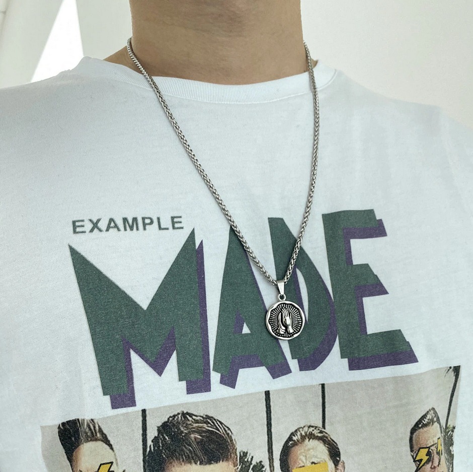 316L Stainless Steel Serenity Prayer Praying Hands Coin Medal Pendant Necklace - Image 3