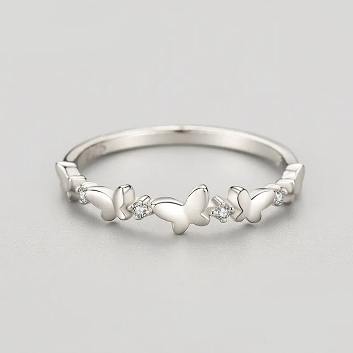 925 Sterling Silver Graceful Butterfly Fine Zircon Charm Ring