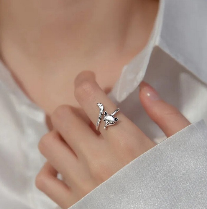 Rhodium 925 Sterling Silver Sly Fox Adjustable Ring - Image 2