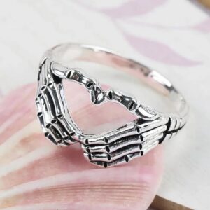 Vintage Creative Skeleton Hand Heart Sign Forever Love Charm Ring