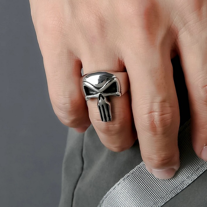 Men’s Quality 316L Stainless Steel Retro Punisher Skull Ring - Image 2