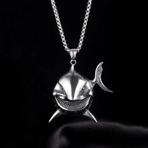 Men's Retro Personality Fierce Shark Pendant Necklace