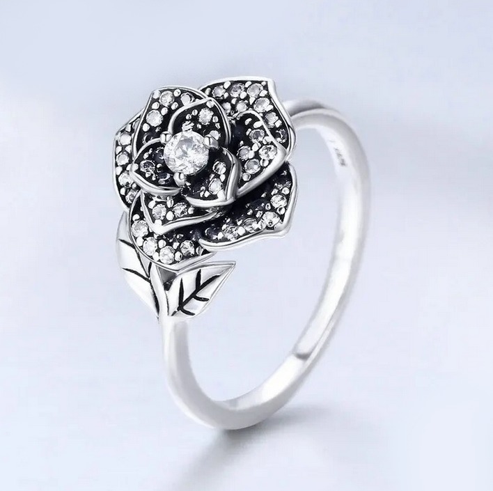 Luxury 925 Sterling Silver Retro Rose Leaf Dazzling Zircon Adjustable Ring