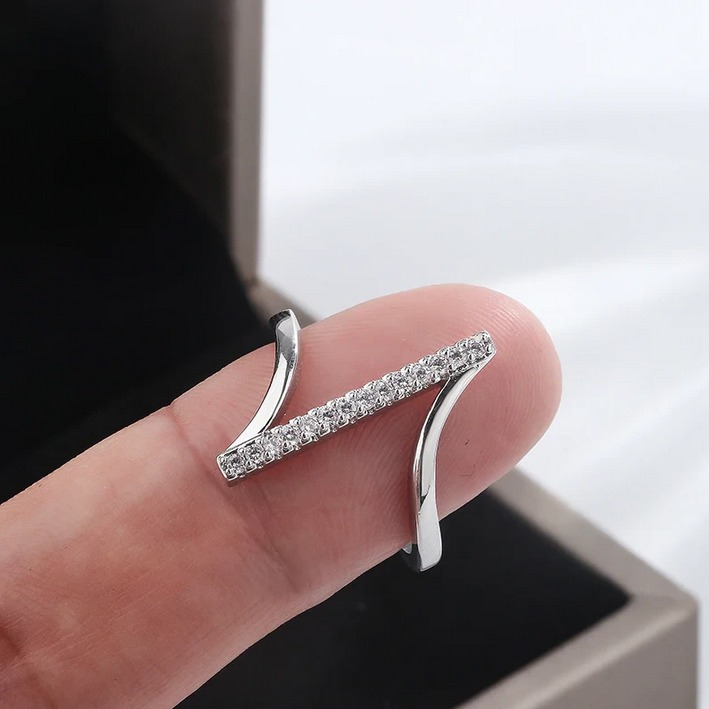 Elegant Sterling Silver Plated Geometric Line Pointer Ring - Image 2