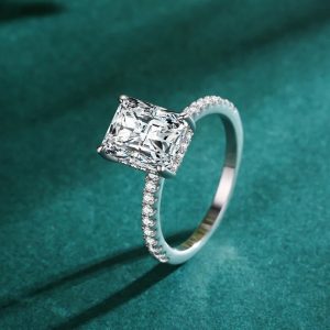 Exquisite 925 Sterling Silver 3.5CT Radiant Cut A5 Crystal Zirconia Ring